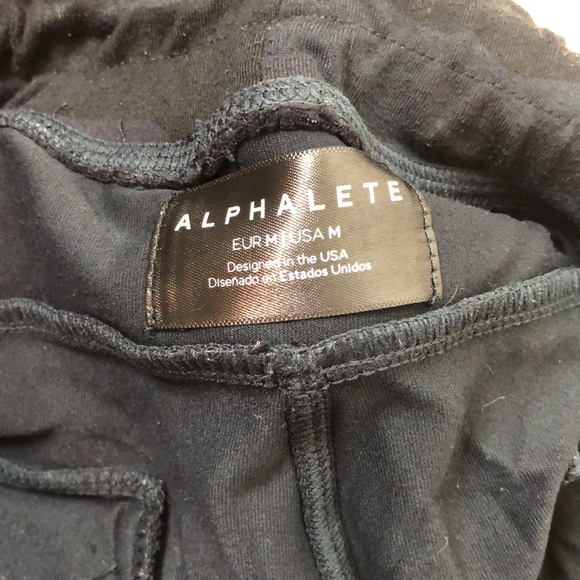 Men’s Alphalete Navy Camo Performance Joggers - Picture 5 of 5
